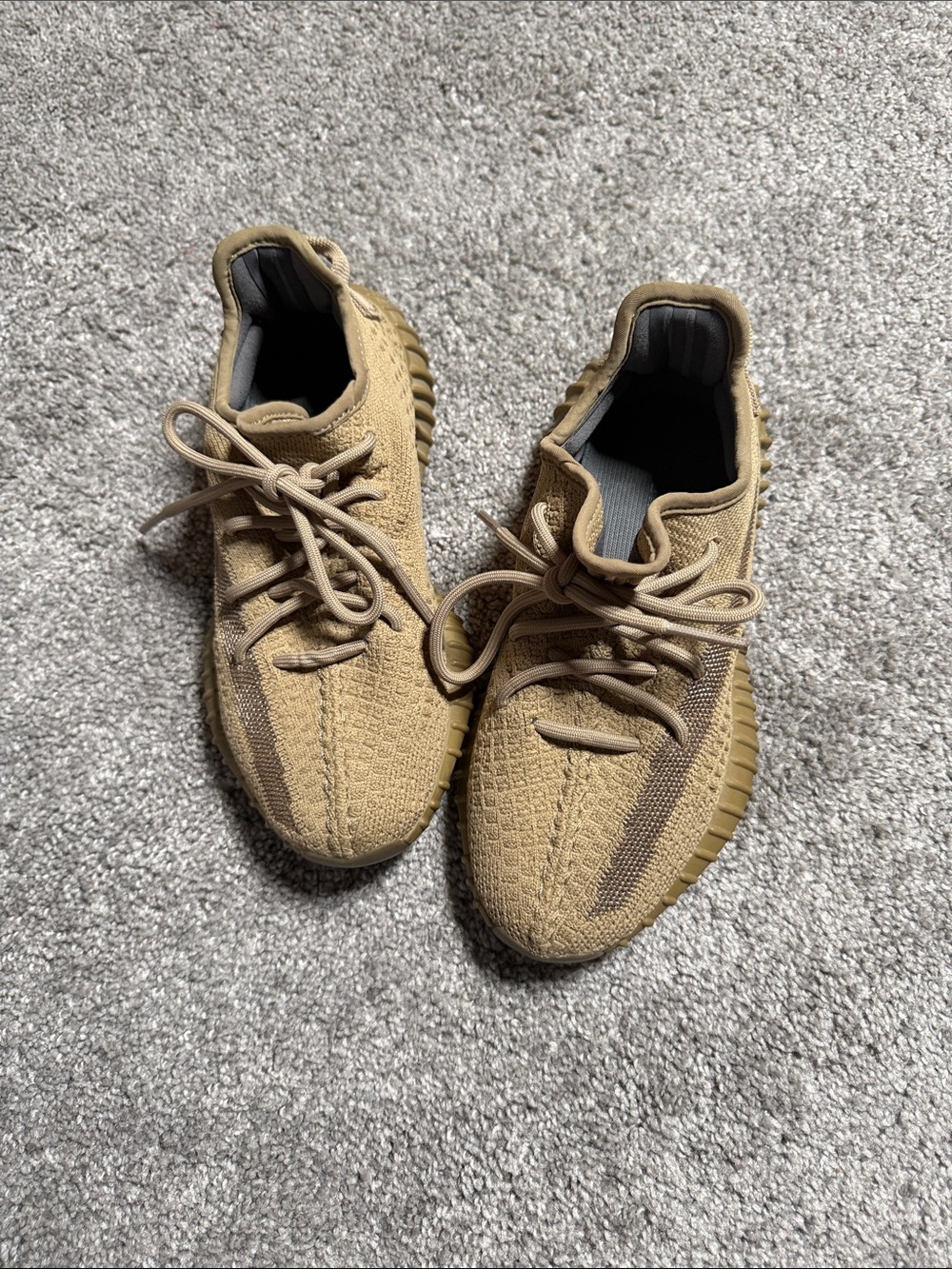 Yeezy Boost Sneakers size 4